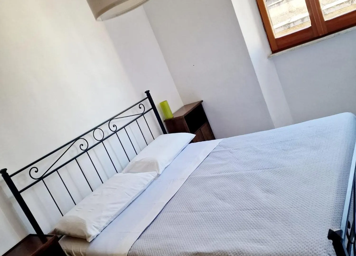 Appartamento-Castro Pretorio Rome Italy